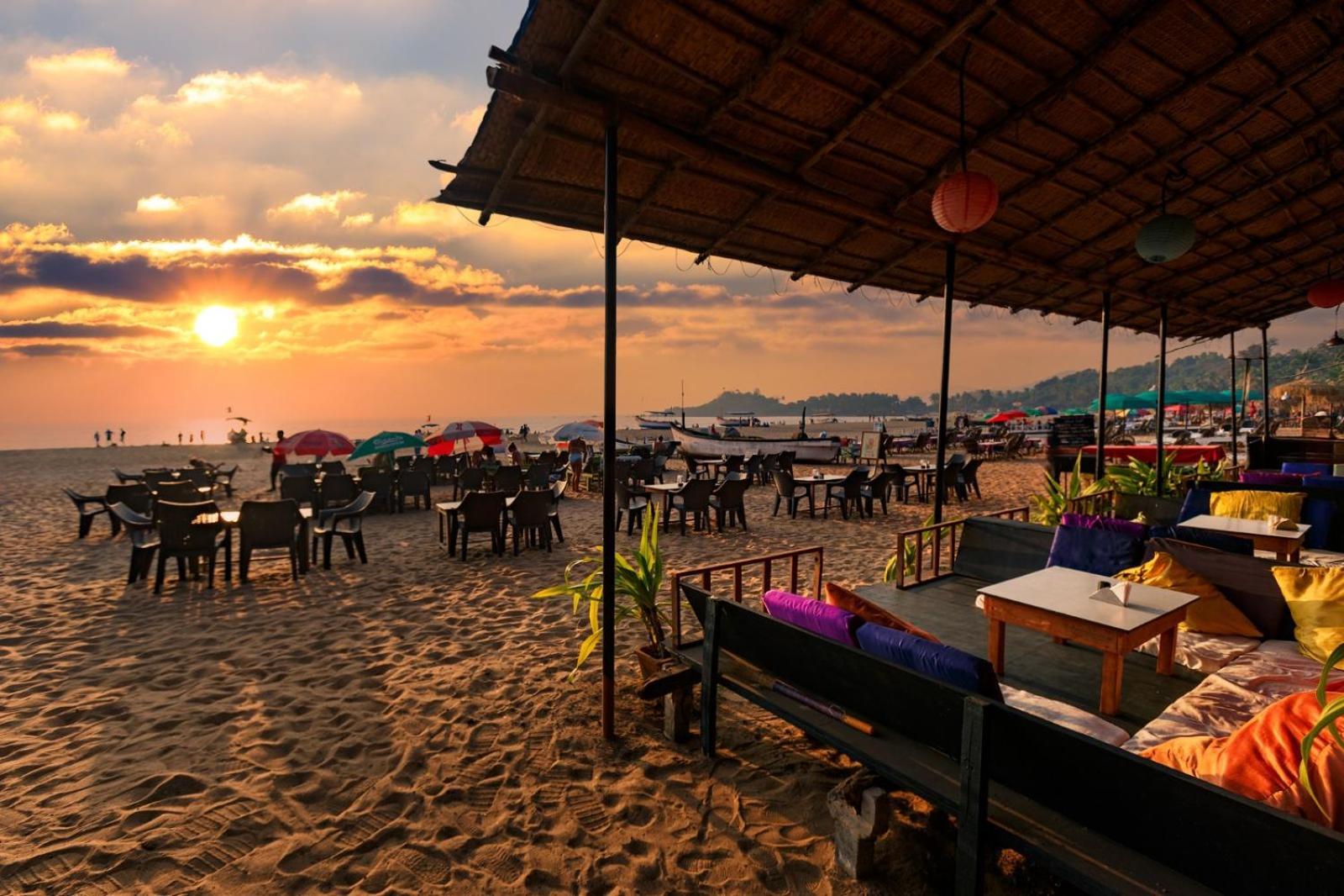 Om Shanti Patnem Patnem Beach Bagian luar foto