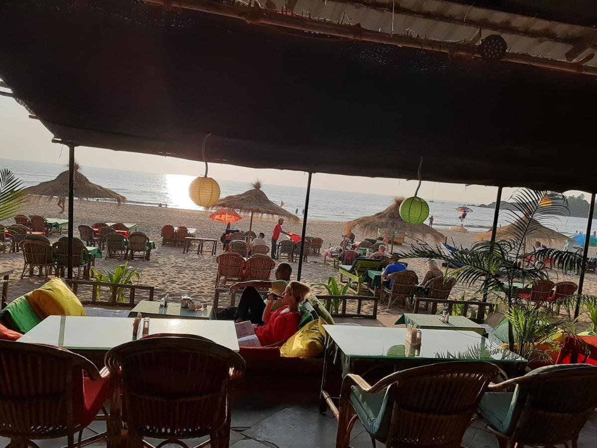 Om Shanti Patnem Patnem Beach Bagian luar foto