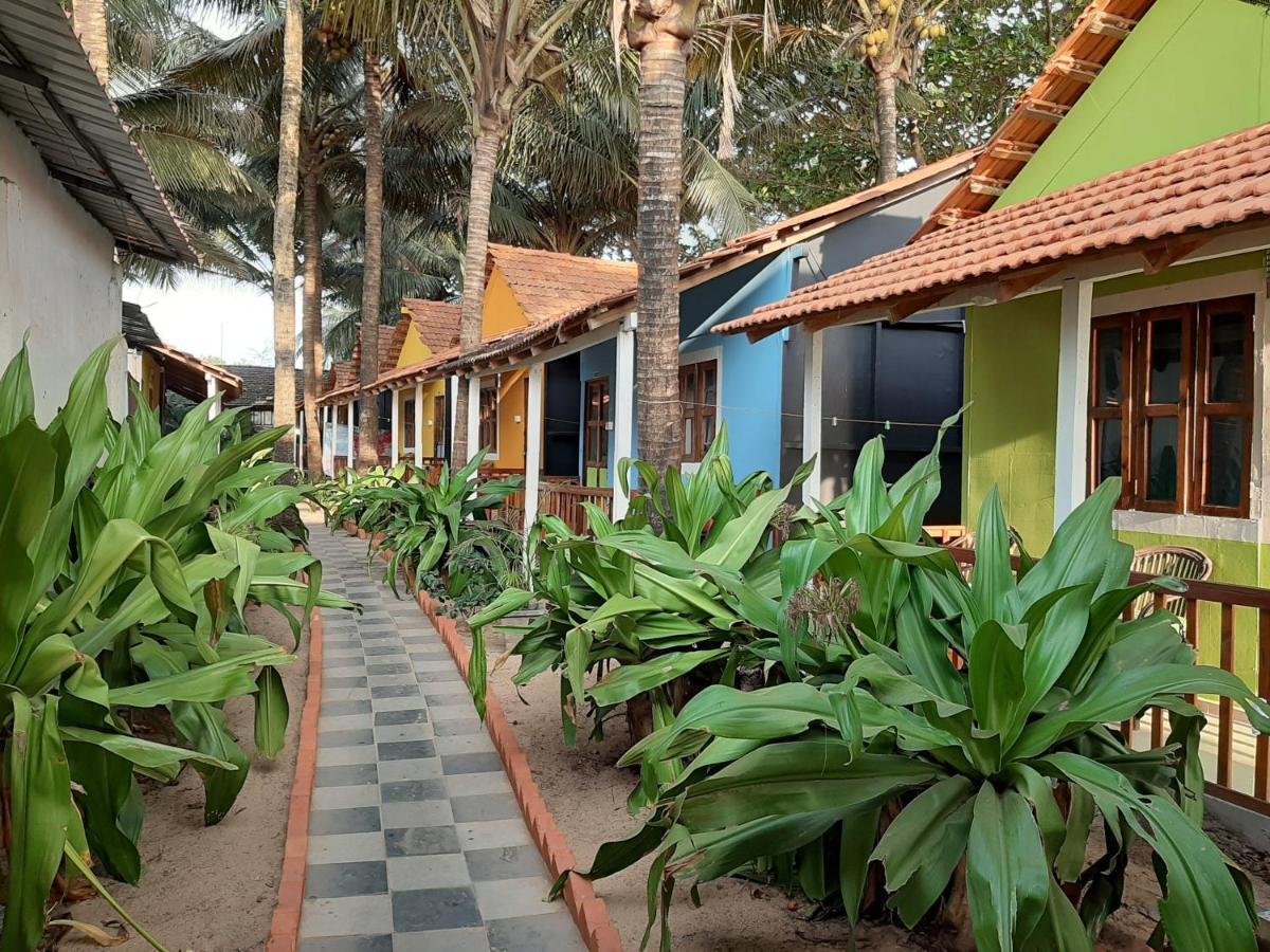 Om Shanti Patnem Patnem Beach Bagian luar foto